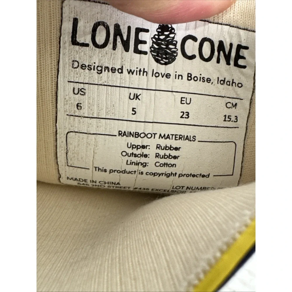 LoneCone Unisex Toddler Kids 6T Rainboots Sunshine Classic Yellow NWOB